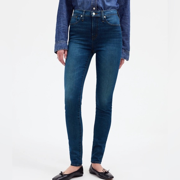 Madewell Denim - Madewell 10” rise skinny jeans, size 23 dark blue